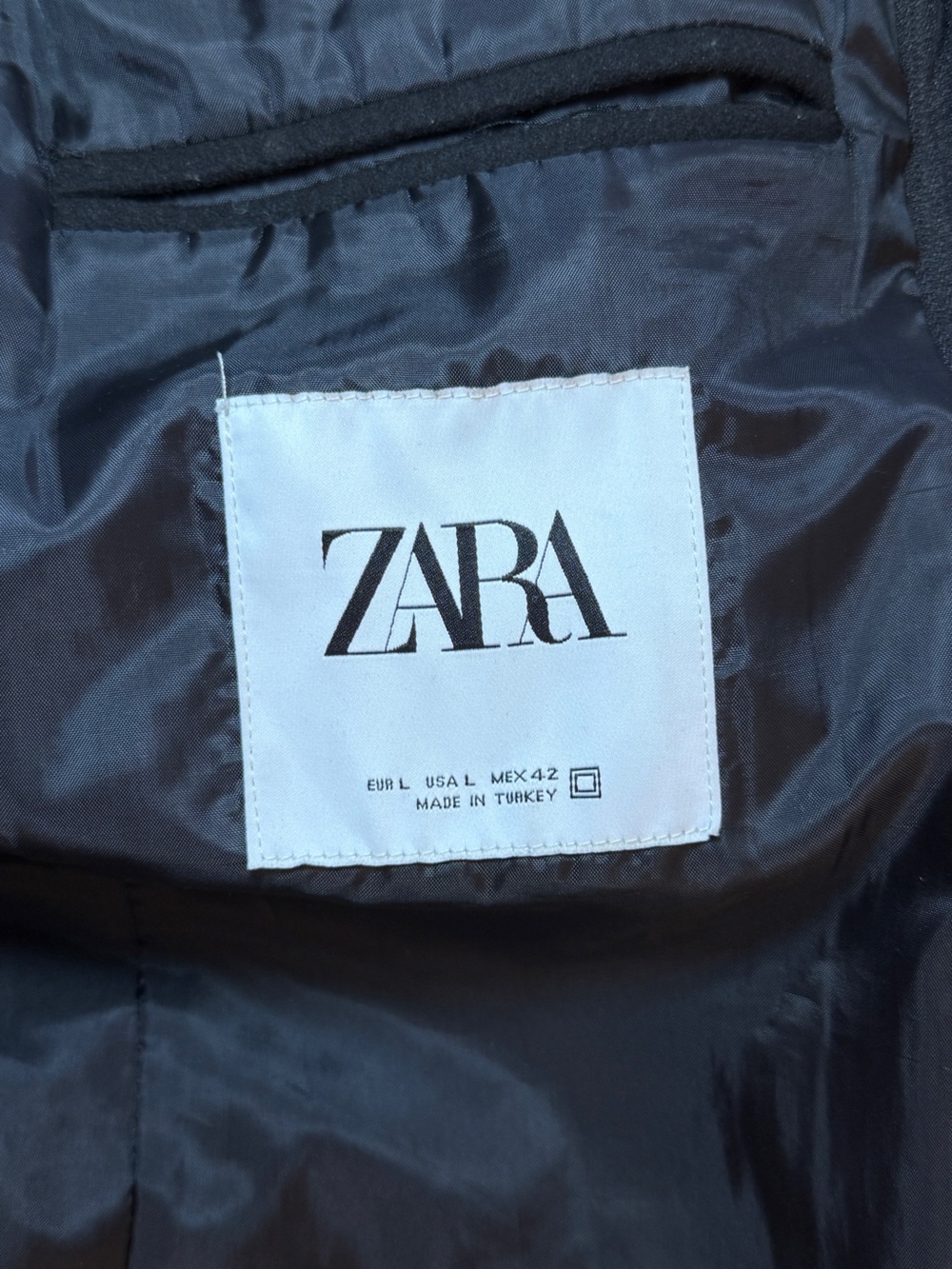 ZARA Men’s Black Tailored Coat with Quilted Zip-In Liner Size L - Picture 8 of 8